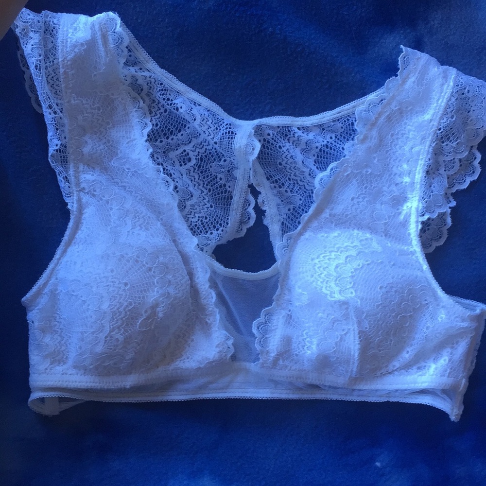 Lace bralette with cups and open back!